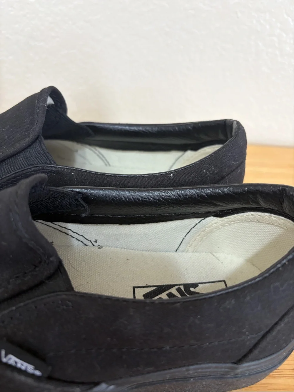 Vans All Black Classic Slip-On Canvas Loafers Size 7 Men 8.5 Women